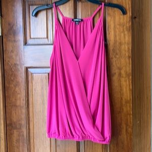 Express .. fuchsia colored blouse🌺